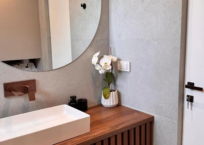 Salt&still - Timeless Tranquility With Sea View Makarska